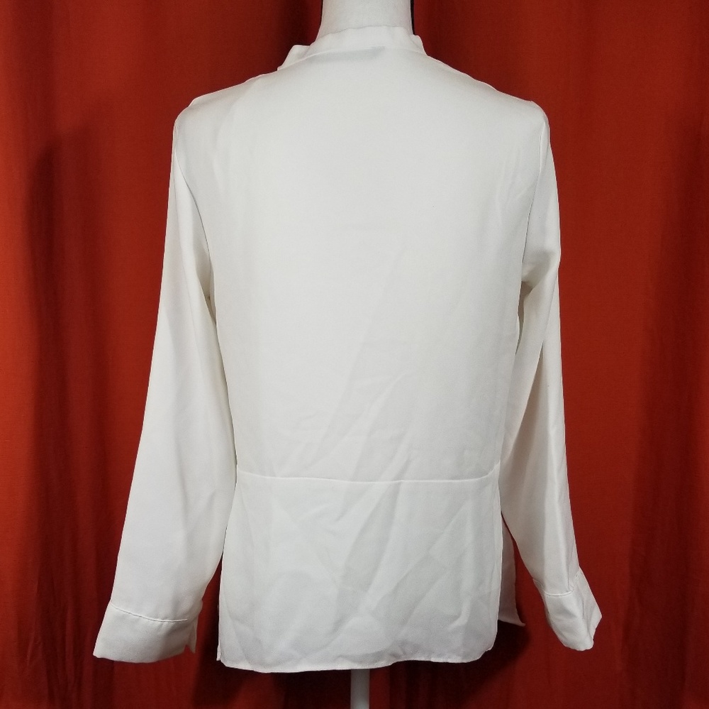 Zara Basic White Blouse, Size Medium - image 6